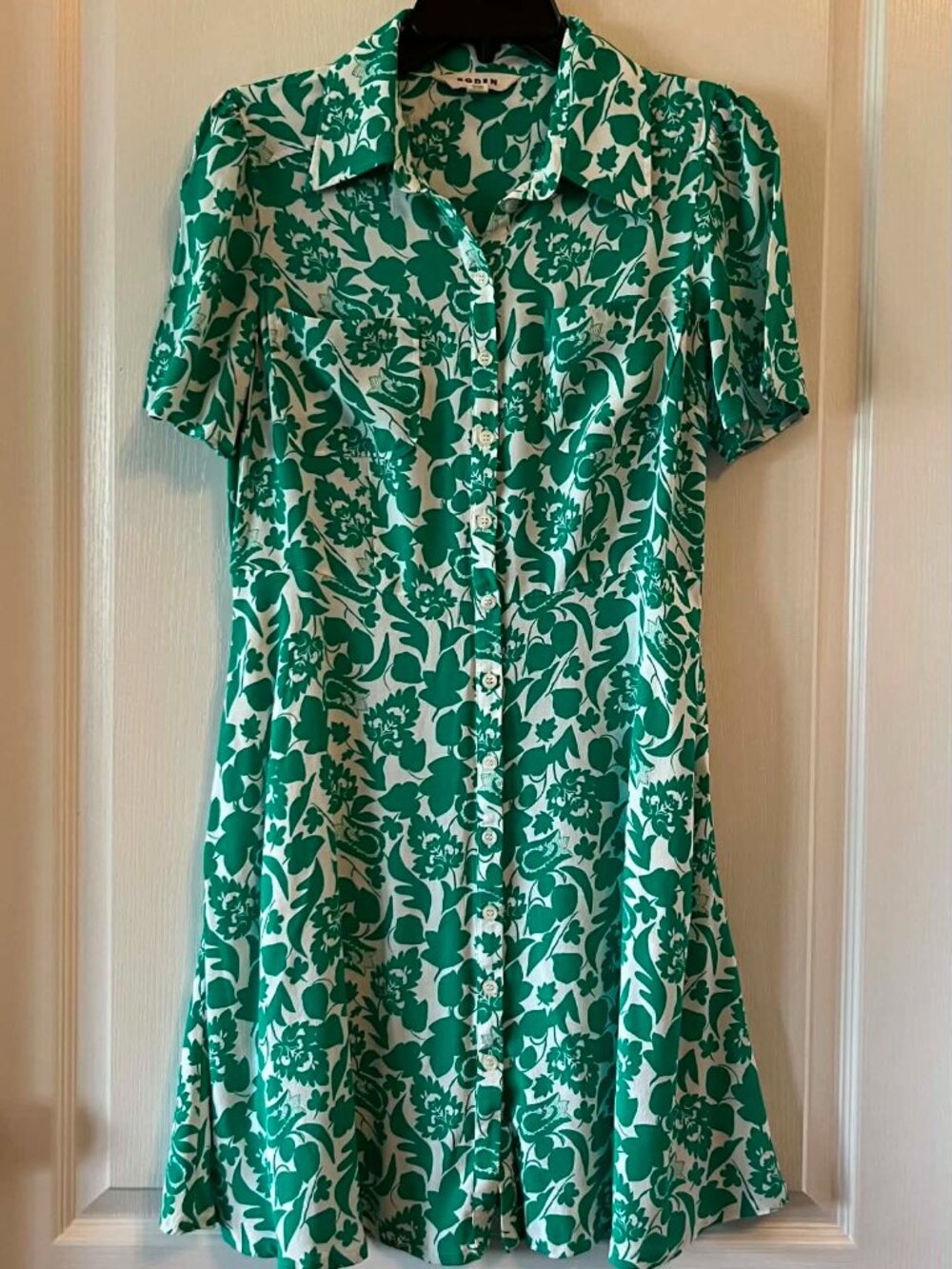 Boden Green and White Floral Button-Front Mini Dress